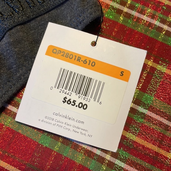Brand New Calvin Klein Set of 5 Cotton Thongs Underwear Solid Christmas - Picture 10 of 16